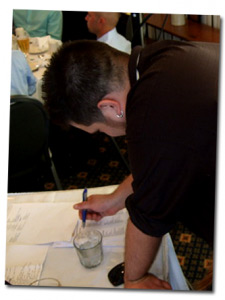 checklist_taking_notes