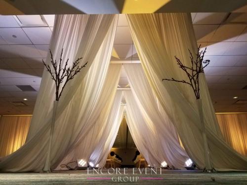 det_marriot_ren_center_wedding_photo