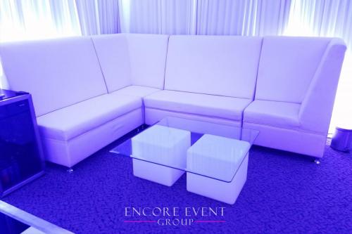 featured_michigan_white_lounge_furniture_rentals