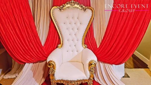 gold_throne_chair_rental_detroit_michigan3