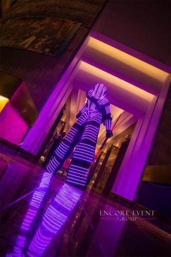 picture_pink_c02_robot