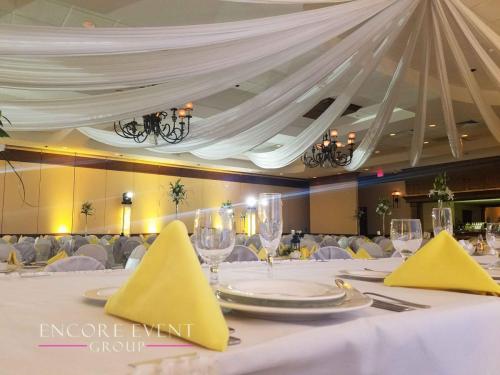 san_marino_club_troy_wedding_picture