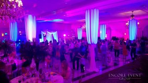 bishop_column_wedding_decor