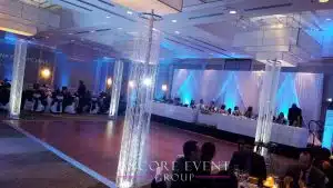 crystal chandeliers wedding decor setup crystal chandeliers wedding decor setup