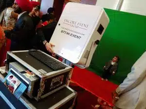 green screen photo booth kentuckiana min green screen photo booth kentuckiana min