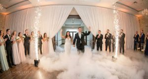 jeffersonville_wedding_cloud_smoke_entrance