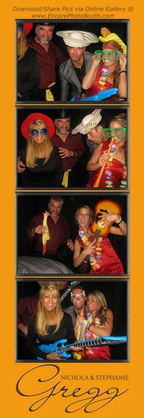 pb_strip_clarksville_wedding_photo_booth-min
