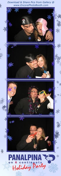 pb_strip_holiday_party_photo_booth-min