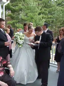 Louisville DJ coordinating wedding reception with bride Louisville DJ coordinating wedding reception with bride