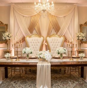 gold_throne_chairs_for_reception-min