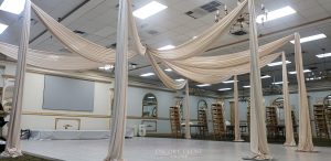 indiana_ivory_ceiling_drapes_with_pillars-min
