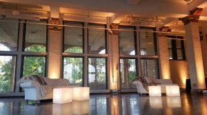 kentuckiana_leather_furniture_for_wedding_with_uplighting-min