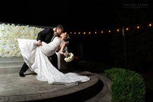 kentuckiana_wedding_cafe_lighting-min