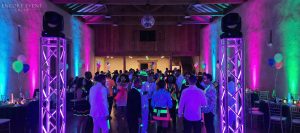 southern_indiana_neon_black_lights_on_guests-min