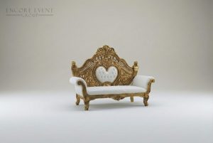 gold love seat whitebg 1